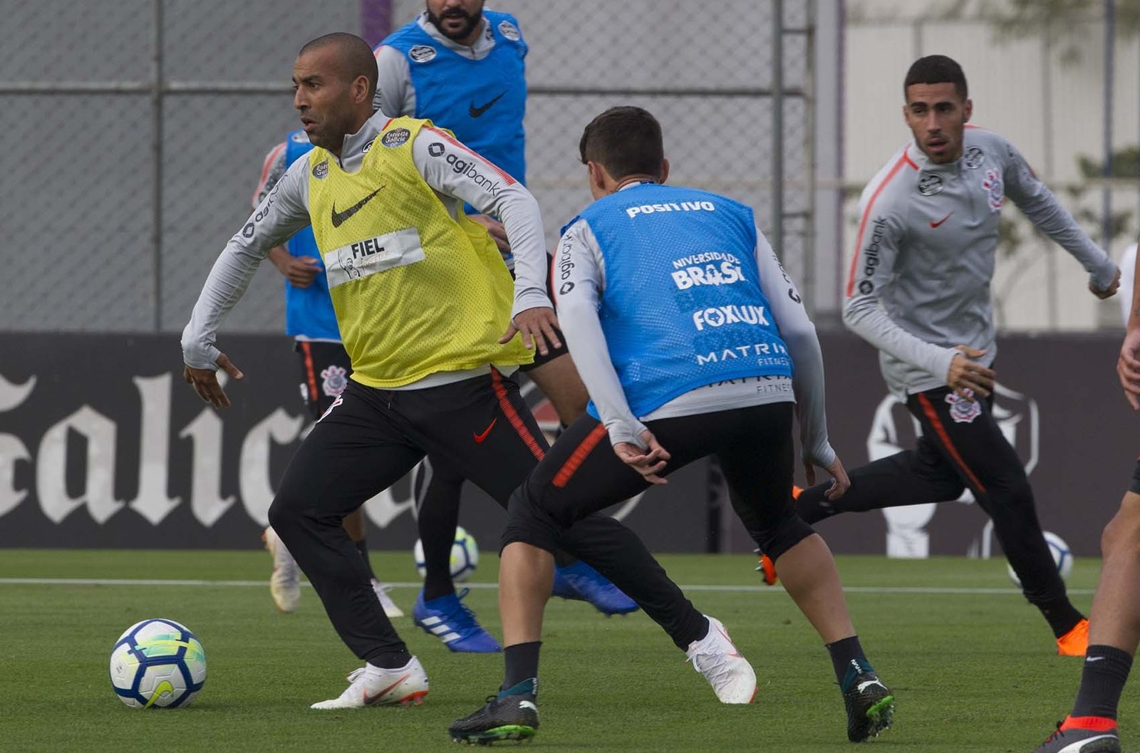 Corinthians busca terceira vitória em sequência contra a Chapecoense