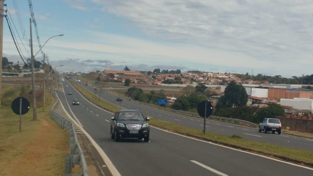 Travessia de pedestres é comum em trecho de atropelamento fatal na Castelinho