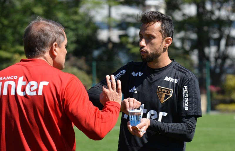 São Paulo tenta reverter resultado adverso contra o Colón-ARG