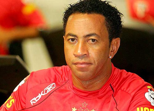 Campeão mundial pela seleção e ídolo de São Paulo e Palmeiras, Júnior estará em Botucatu nesta quinta-feira (9)