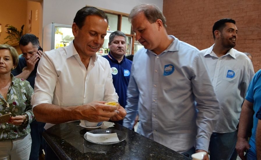 Durante campanha em Botucatu, Doria prega eficiência nos serviços públicos