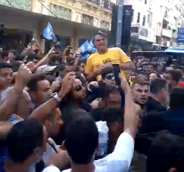 Após ataque, candidatos reveem estratégias e avaliam “trégua”