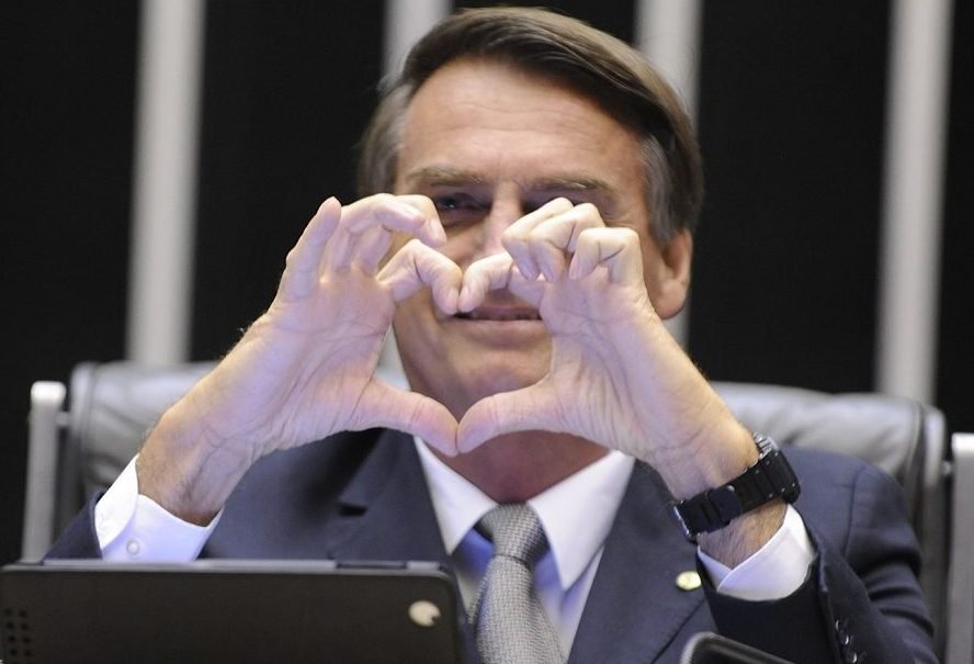 Datafolha: Bolsonaro tem 32% das intenções de voto; Haddad tem 21%