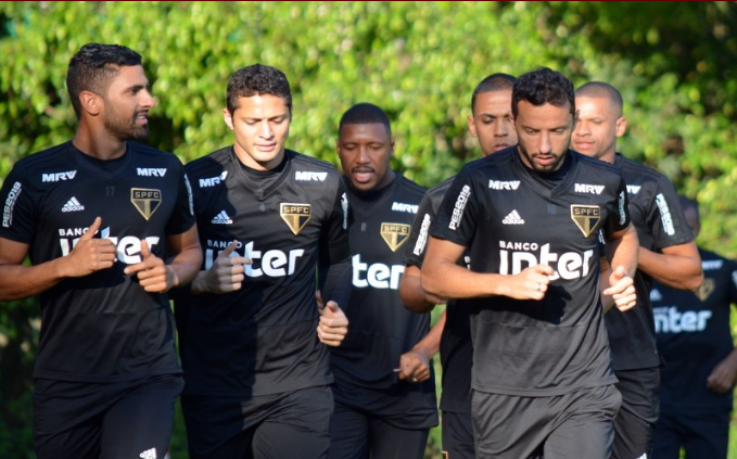 São Paulo busca retomar a liderança em casa diante do Bahia