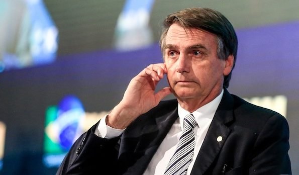 TSE ordena retirada de vídeo em que Bolsonaro fala de fraude em urnas