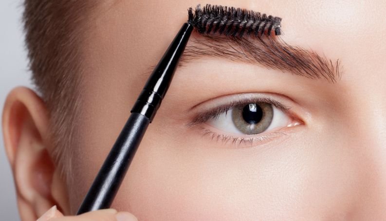 Curso de técnicas de correção de sobrancelhas está com inscrições abertas em Botucatu