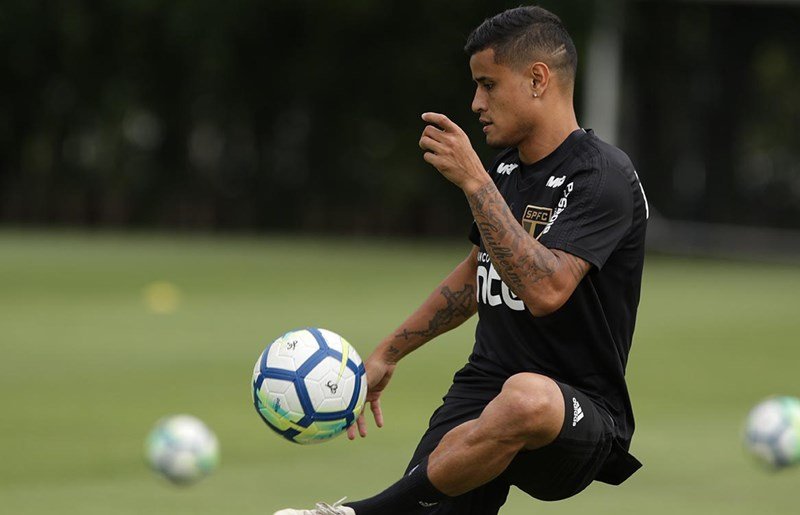Por vaga direta na Libertadores, São Paulo enfrenta o Vasco da Gama