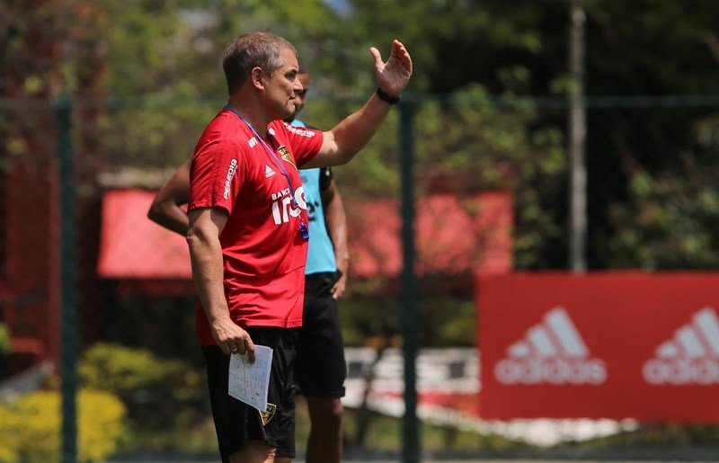 Corinthians e São Paulo enfrentam cariocas no encerramento da 32ª rodada