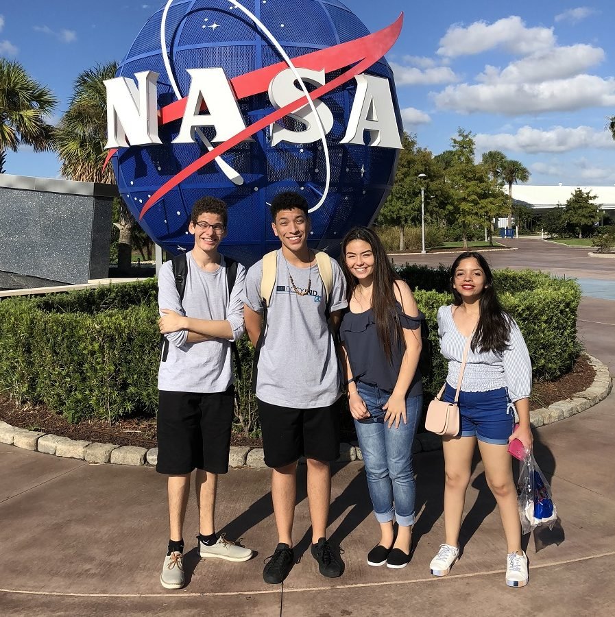 Alunos do Colégio Embraer conhecem a NASA