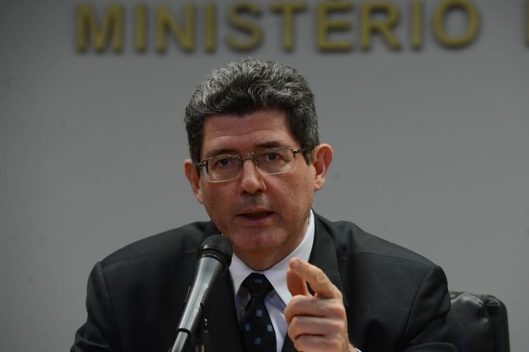 Ex-ministro de Dilma, Joaquim Levy aceita convite de Bolsonaro e vai presidir BNDES