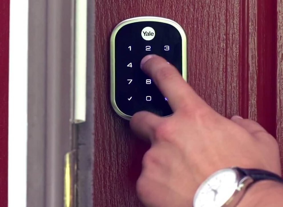 Brasileiros investem cada vez mais em equipamentos de segurança