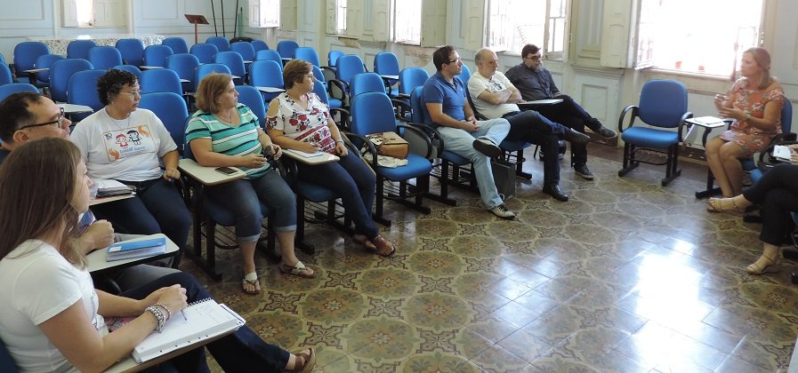 Secretarias se unem no combate ao escorpião