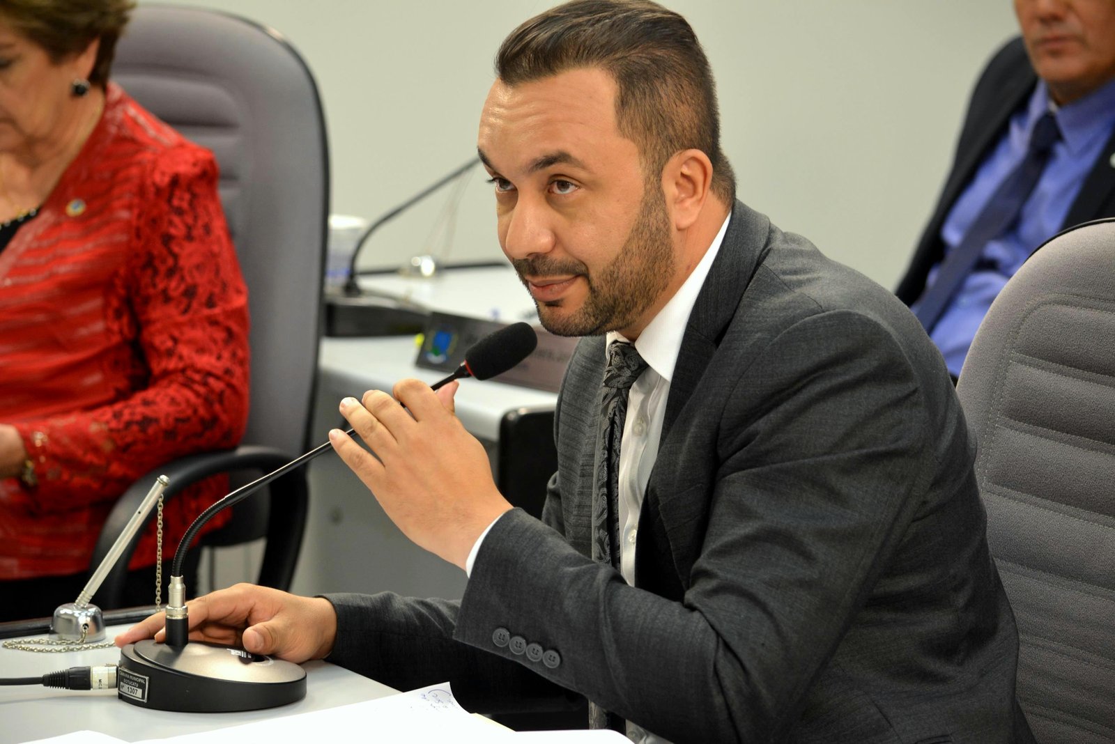 Comissão de ética da Câmara Municipal recebe representação contra Paulo Renato