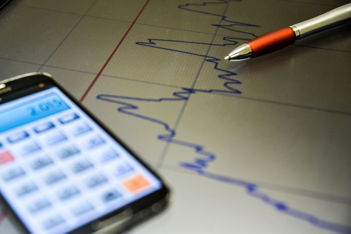 Confiança do empresário cai 1,7% de maio para junho, aponta CNC