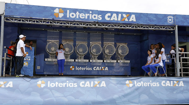 Caminhão da Sorte, da Caixa, ficará em Botucatu nesta semana
