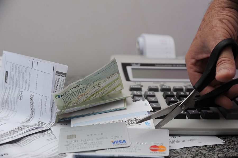 Economia brasileira cai 0,2% no primeiro trimestre do ano