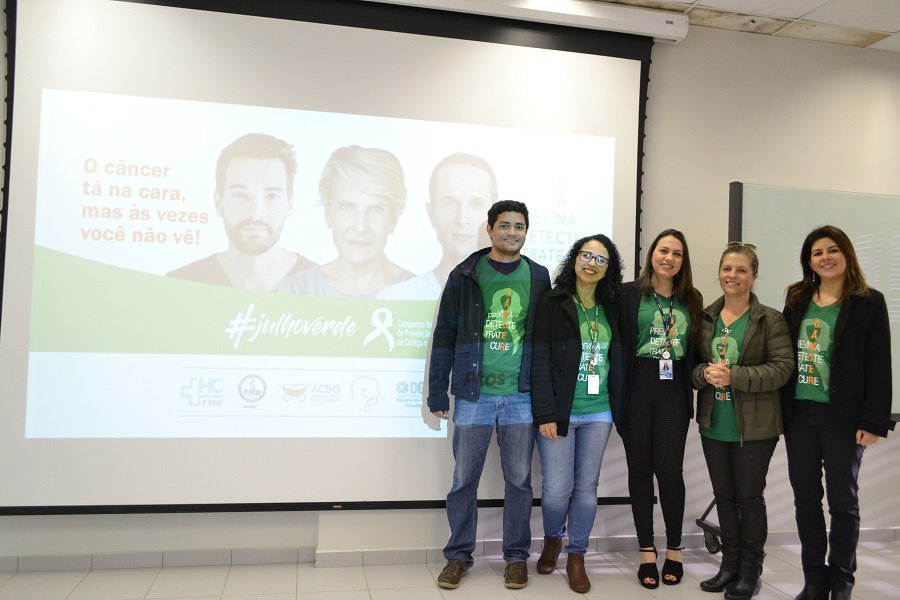 HCFMB promove palestras para conscientizar pacientes e profissionais da saúde sobre o câncer de cabeça e pescoço