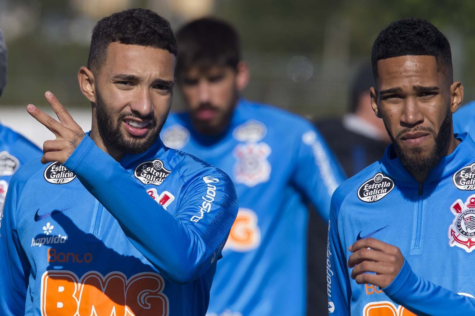 No Maracanã, Corinthians busca vaga à semifinal contra o Fluminense
