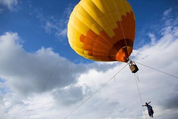 Bailarinas dançarão em balão durante espetáculo neste domingo, 11