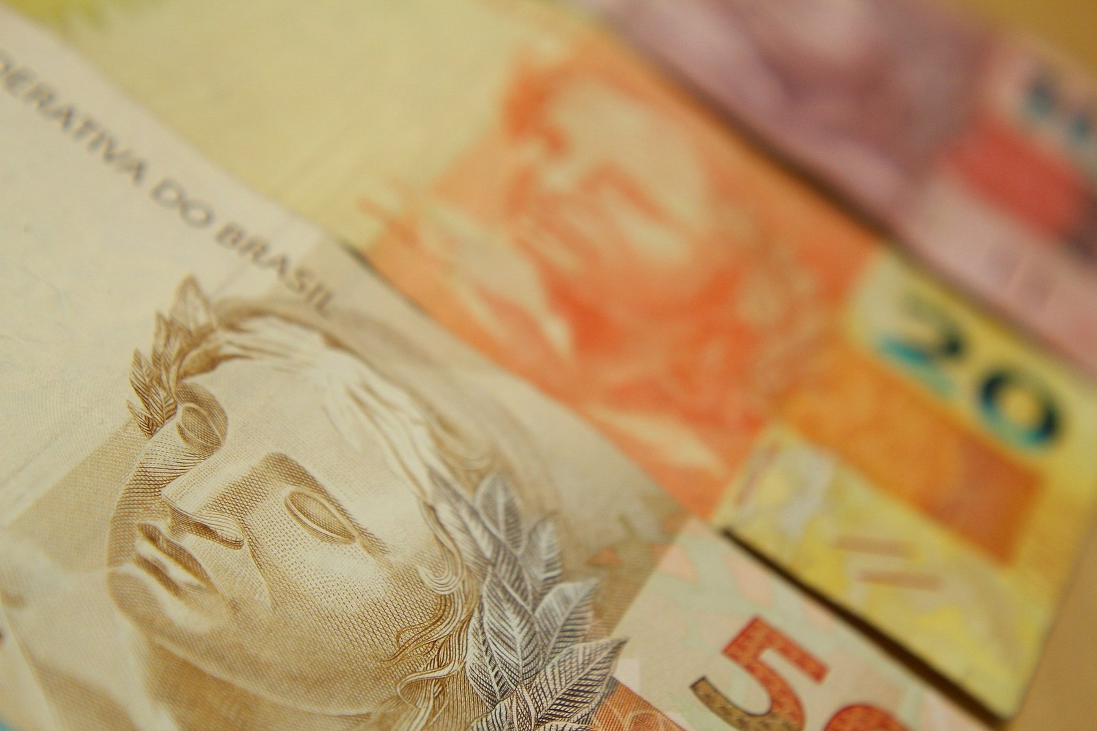 Bancos podem ser obrigados a informar a família sobre saldo em conta de parente falecido
