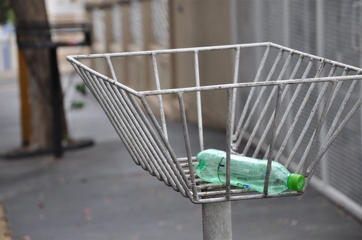 Avaré torna obrigatória instalação de lixeiras em frente a residências