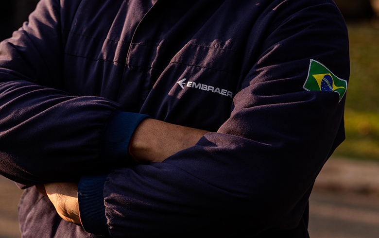 Metalúrgicos da Embraer param por reajuste salarial