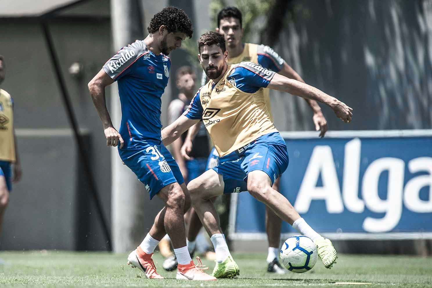 Santos enfrenta o Bahia de olho em consolidação no G4