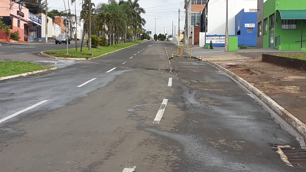 Chuva provoca estragos e interdição em avenida de São Manuel