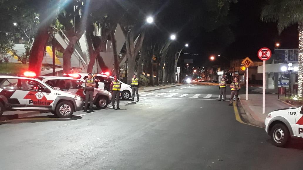 Polícia realiza operação para coibir uso de álcool por motoristas