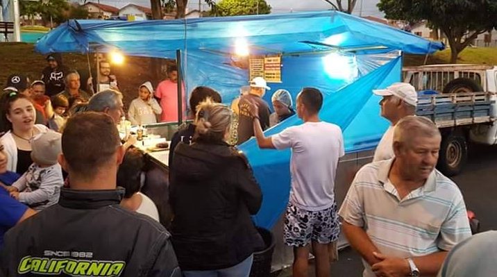 Feira da Lua na Cohab I começa com bom público