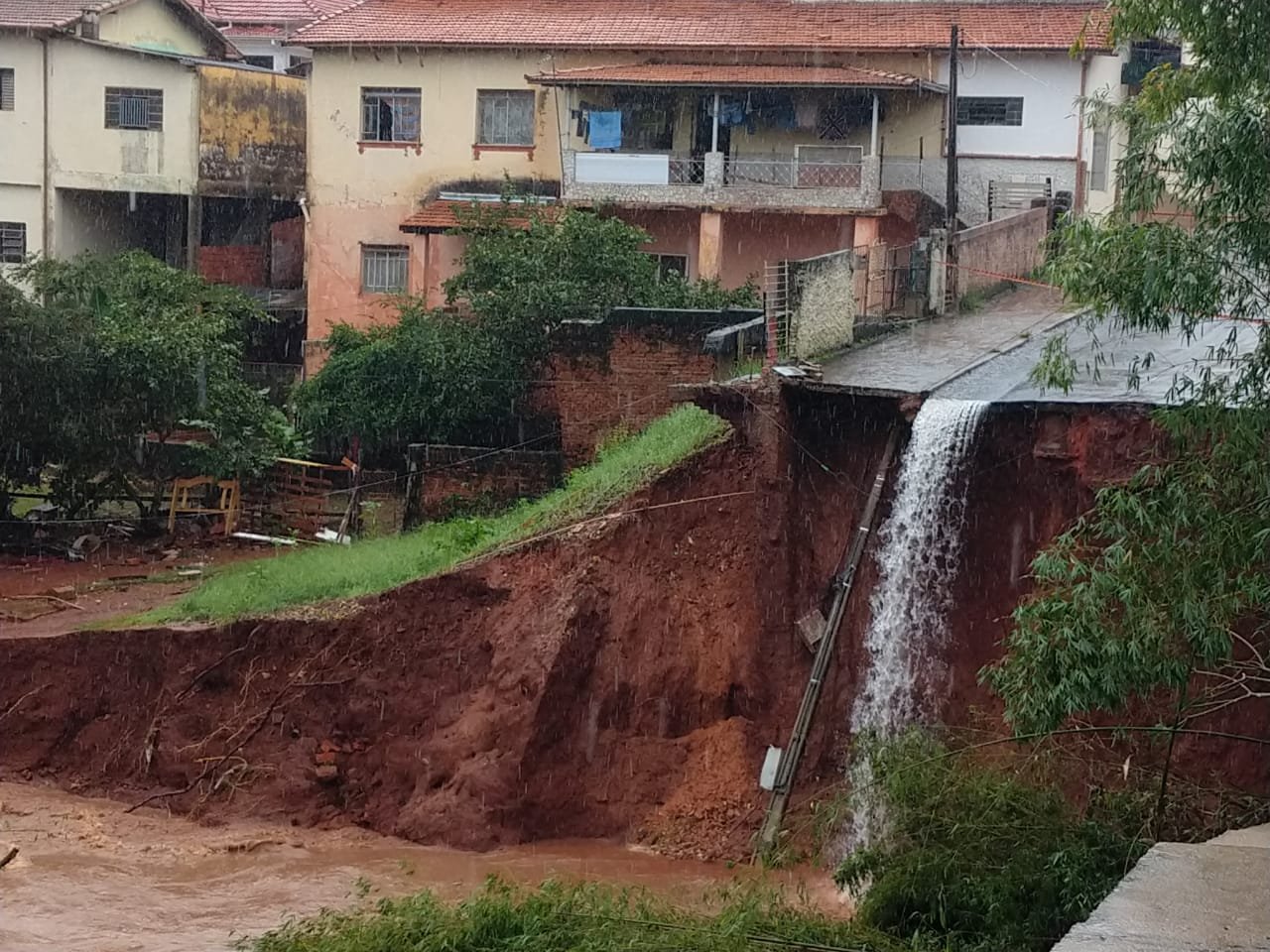 Uma cidade castigada pelas águas