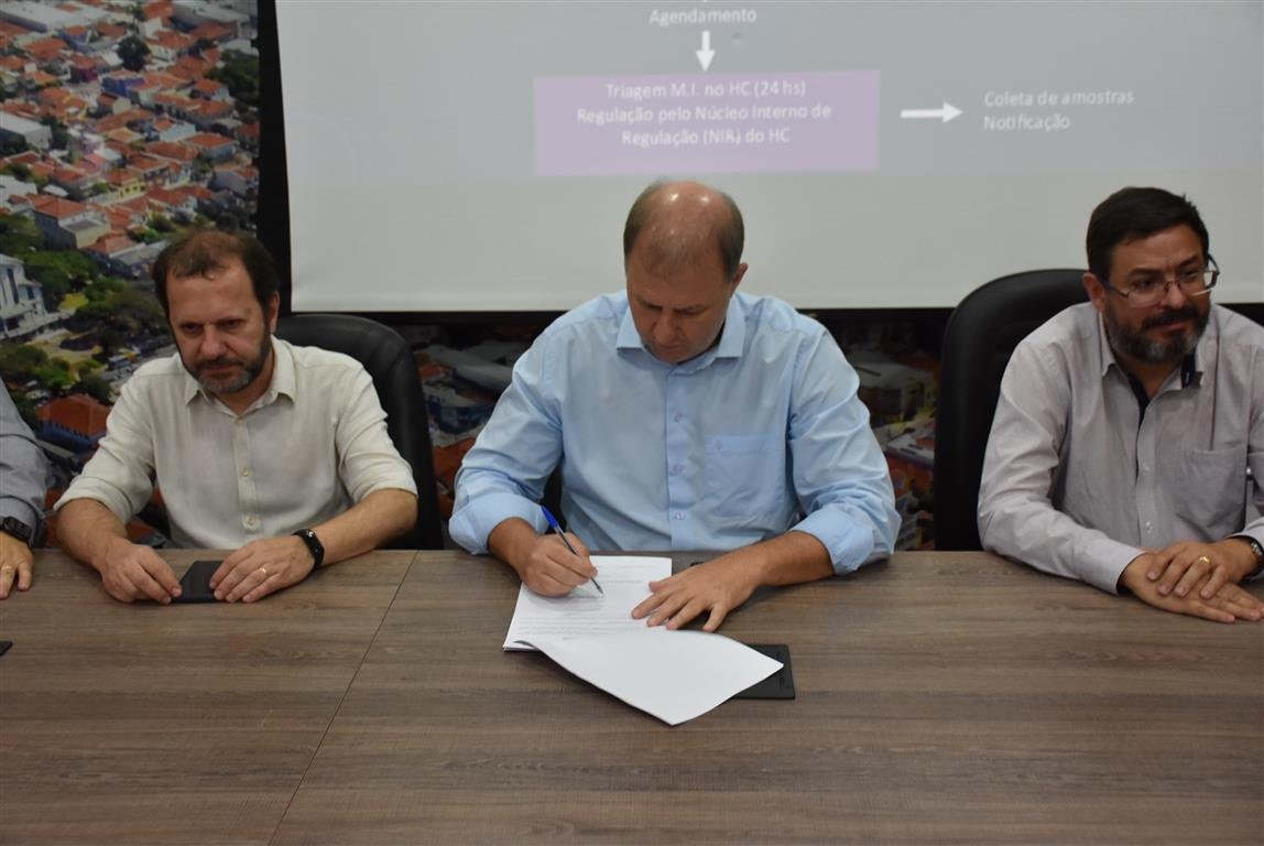 Prefeitura poderá atender em casa pacientes com gripe e suspeita de coronavírus