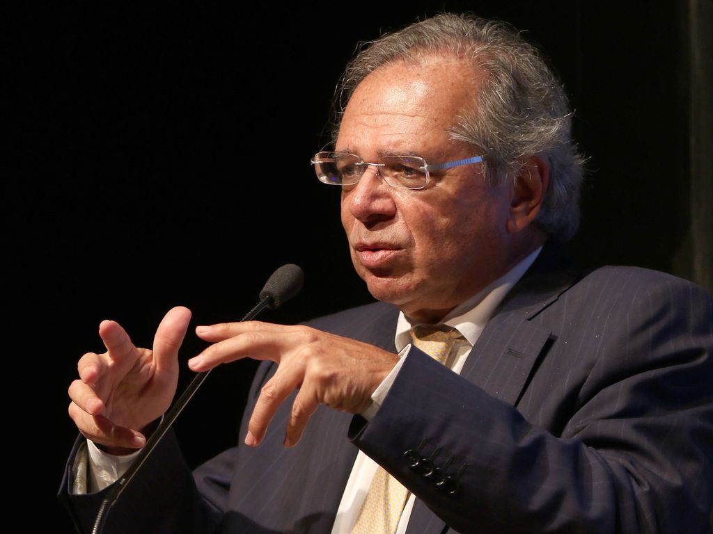Paulo Guedes diz que, como cidadão, prefere isolamento