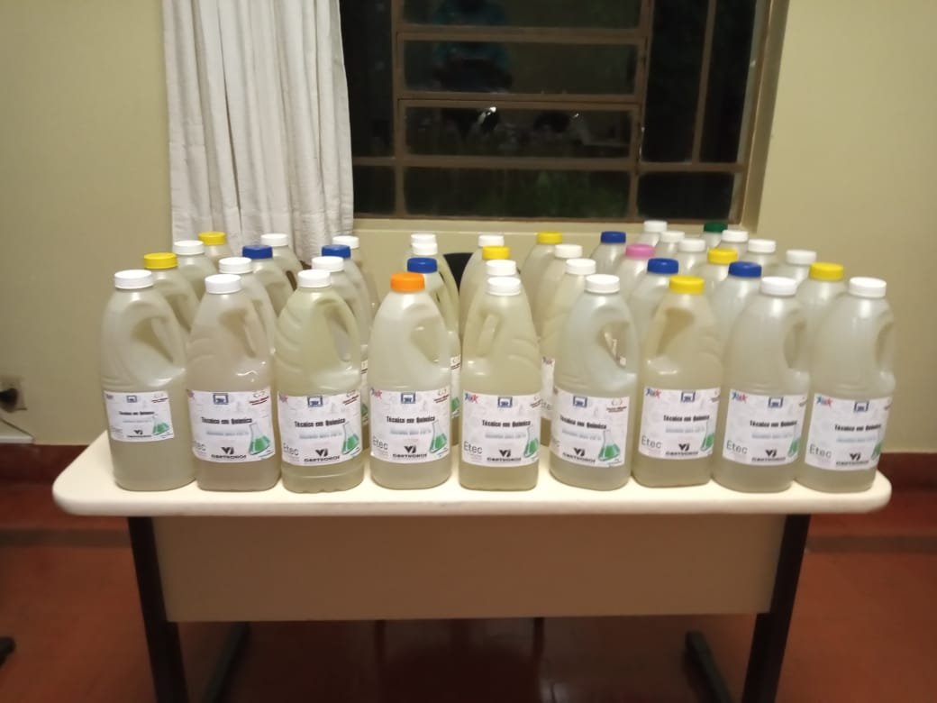 Alunos do Colégio Agrícola de São Manuel produzem e fazem doação de álcool em gel