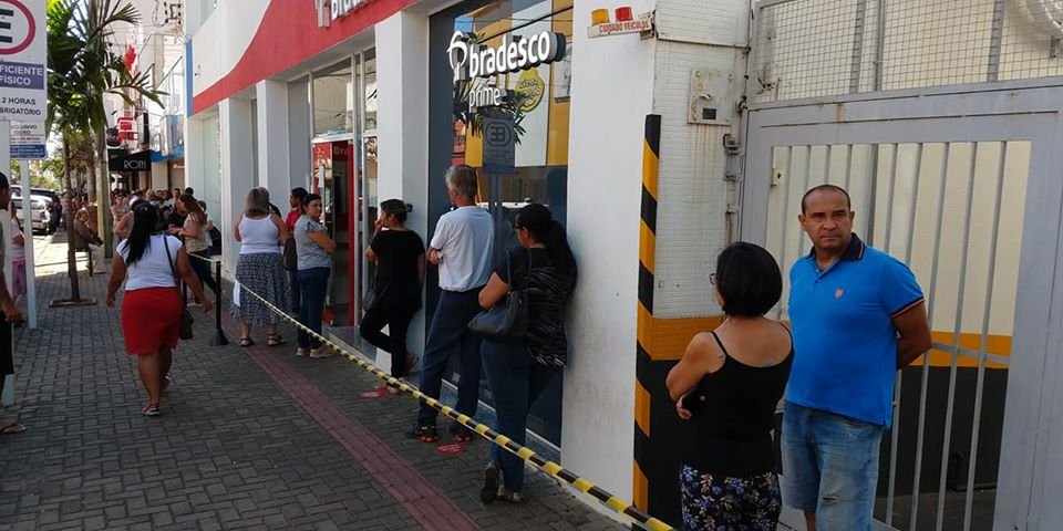 Bancos e lotéricas deverão seguir recomendações e evitar aglomeração de pessoas em Botucatu