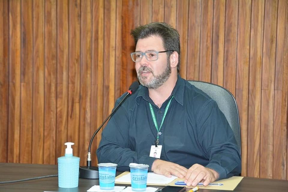 Prefeito de Lençóis Paulista anuncia redução de 50% no salário