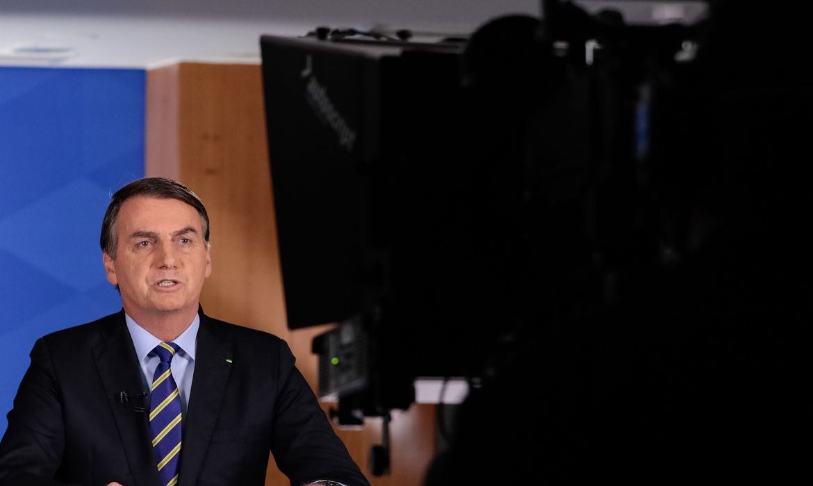 Bolsonaro diz que Brasil será autossuficiente na produção de vacinas