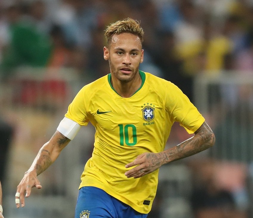 Neymar Jr. doa camisa autografada para campanha em prol do HC de Botucatu; saiba como ajudar e concorrer