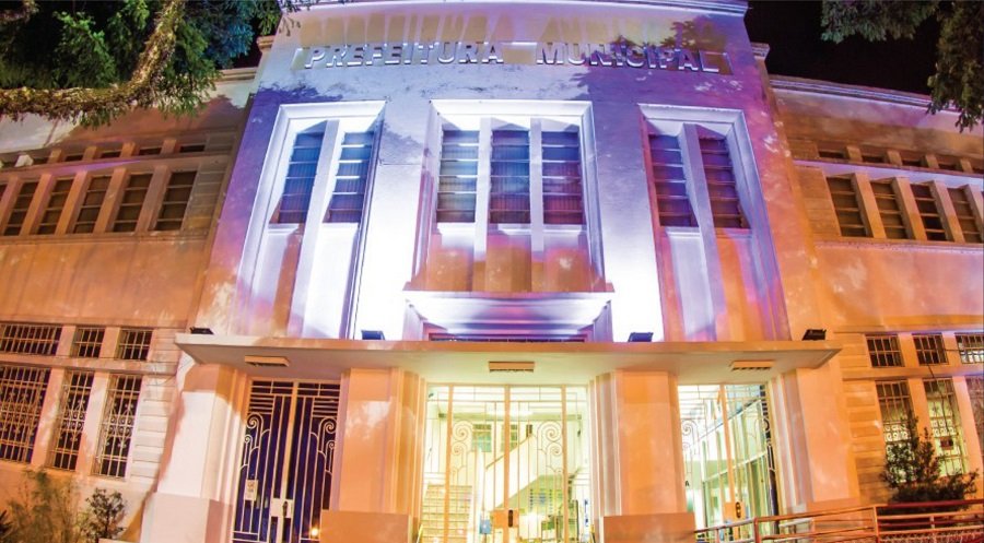 Prefeitura Municipal: arte, política e história de uma Cidade