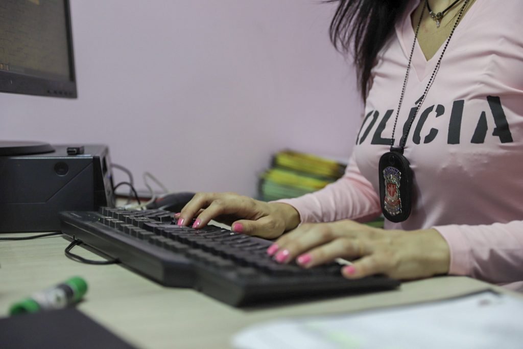 Saiba como registrar casos de violência doméstica pela Delegacia Eletrônica
