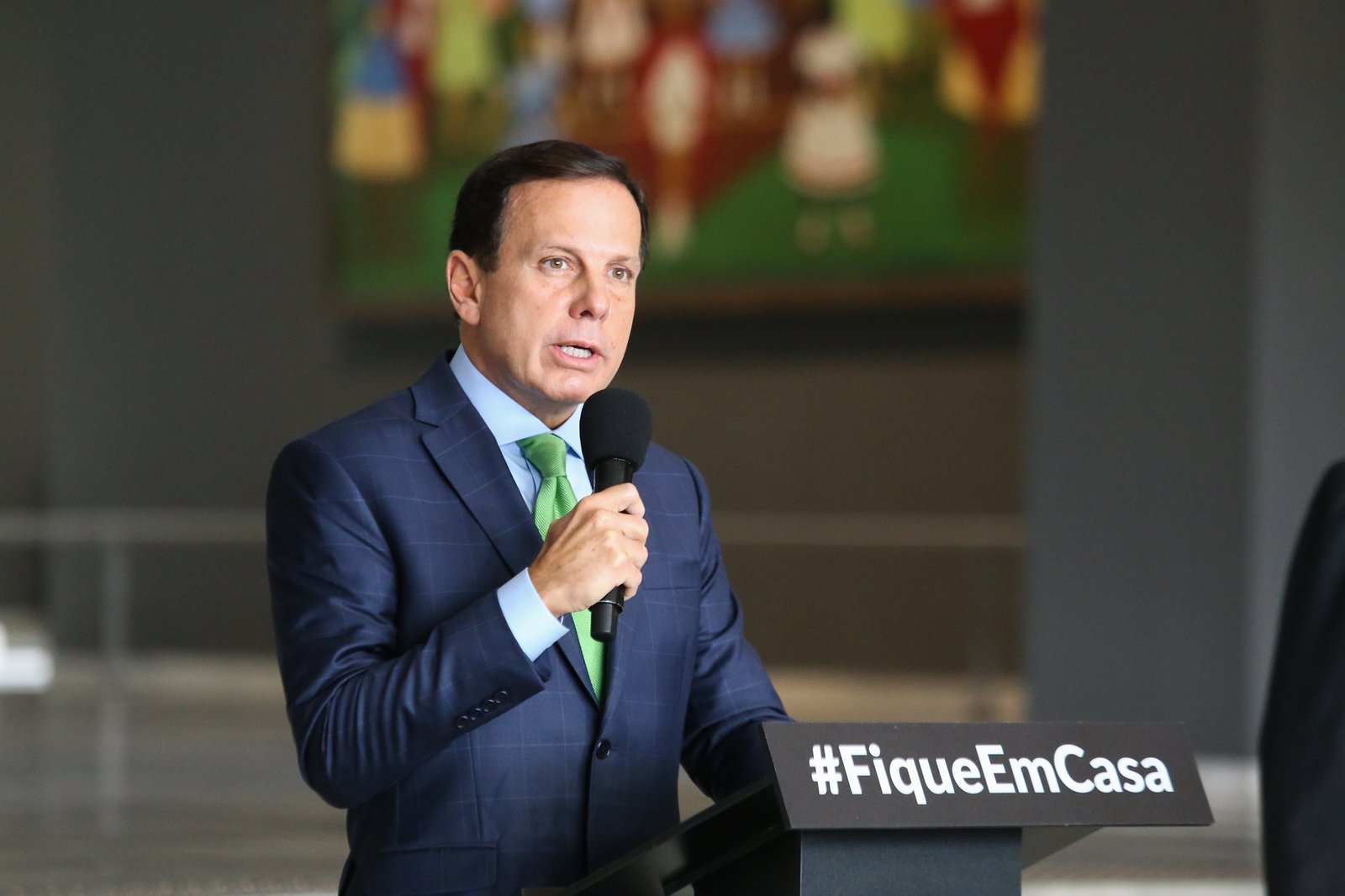 Governo de São Paulo reforça setores essenciais permitidos a funcionar