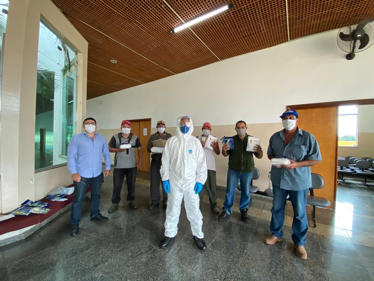 Avaré: funcionários do Cemitério Municipal recebem equipamentos de proteção