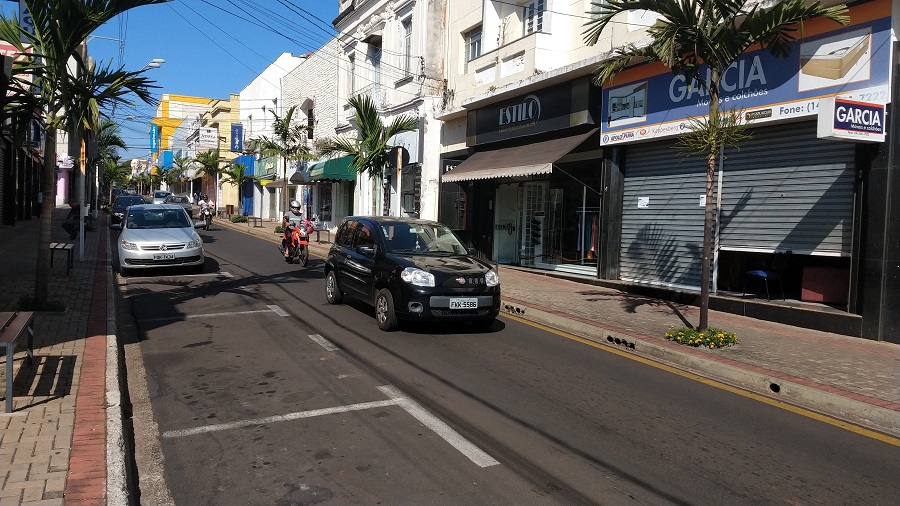 Mesmo com a reabertura do comércio, taxa de isolamento social subiu para 56% na sexta-feira (1º)
