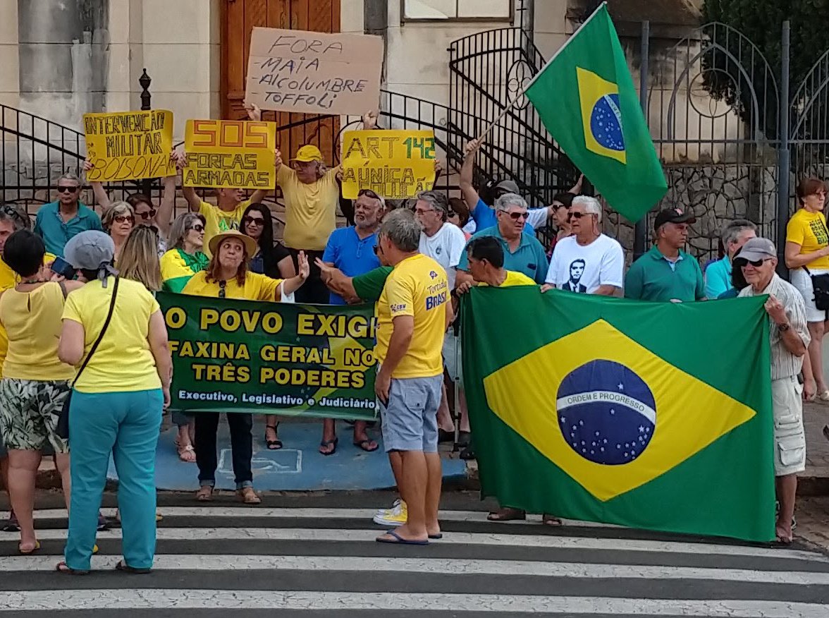 STF define que Forças Armadas não são mediadoras entre os Poderes da República