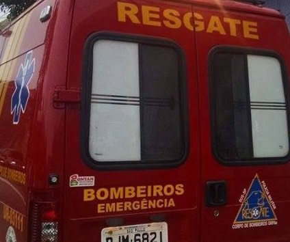 Motociclista morre após tombar moto e ser atropelado por ônibus em Itatinga