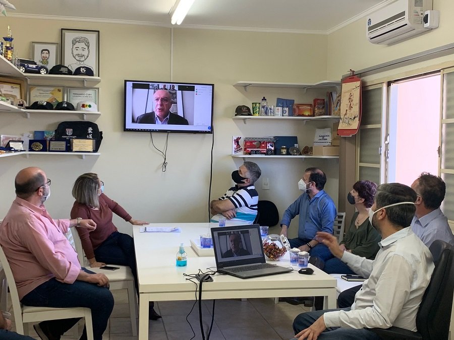Cury articula viabilização de mais doze leitos de UTI para tratamento da covid-19 na região