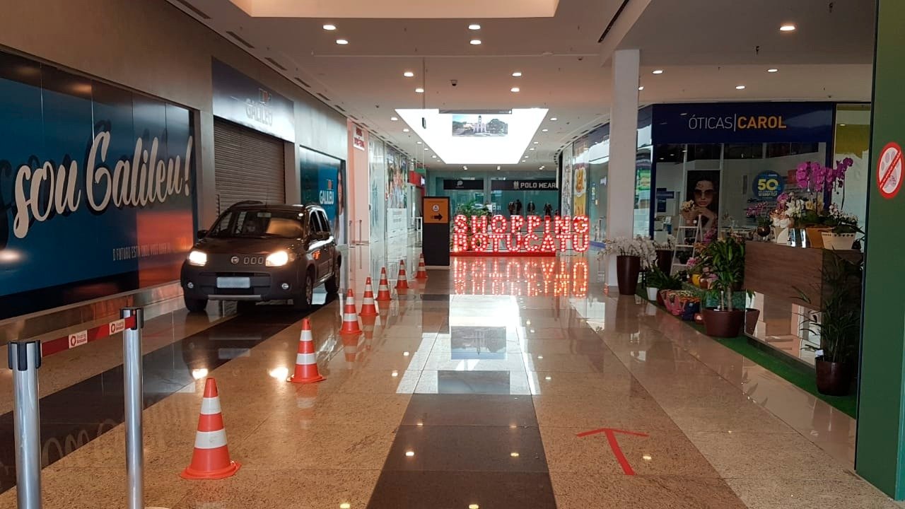 Shopping Botucatu suspende sistema de drive thru na parte interna do empreendimento