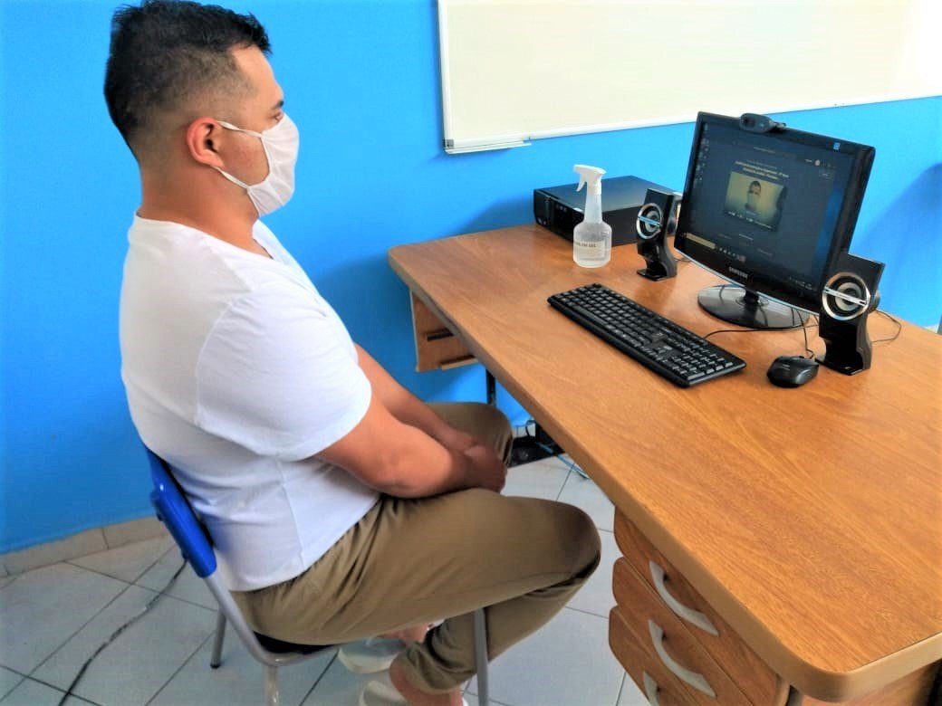 Estado conclui instalação de sistemas de teleaudiência criminais em 100% dos presídios