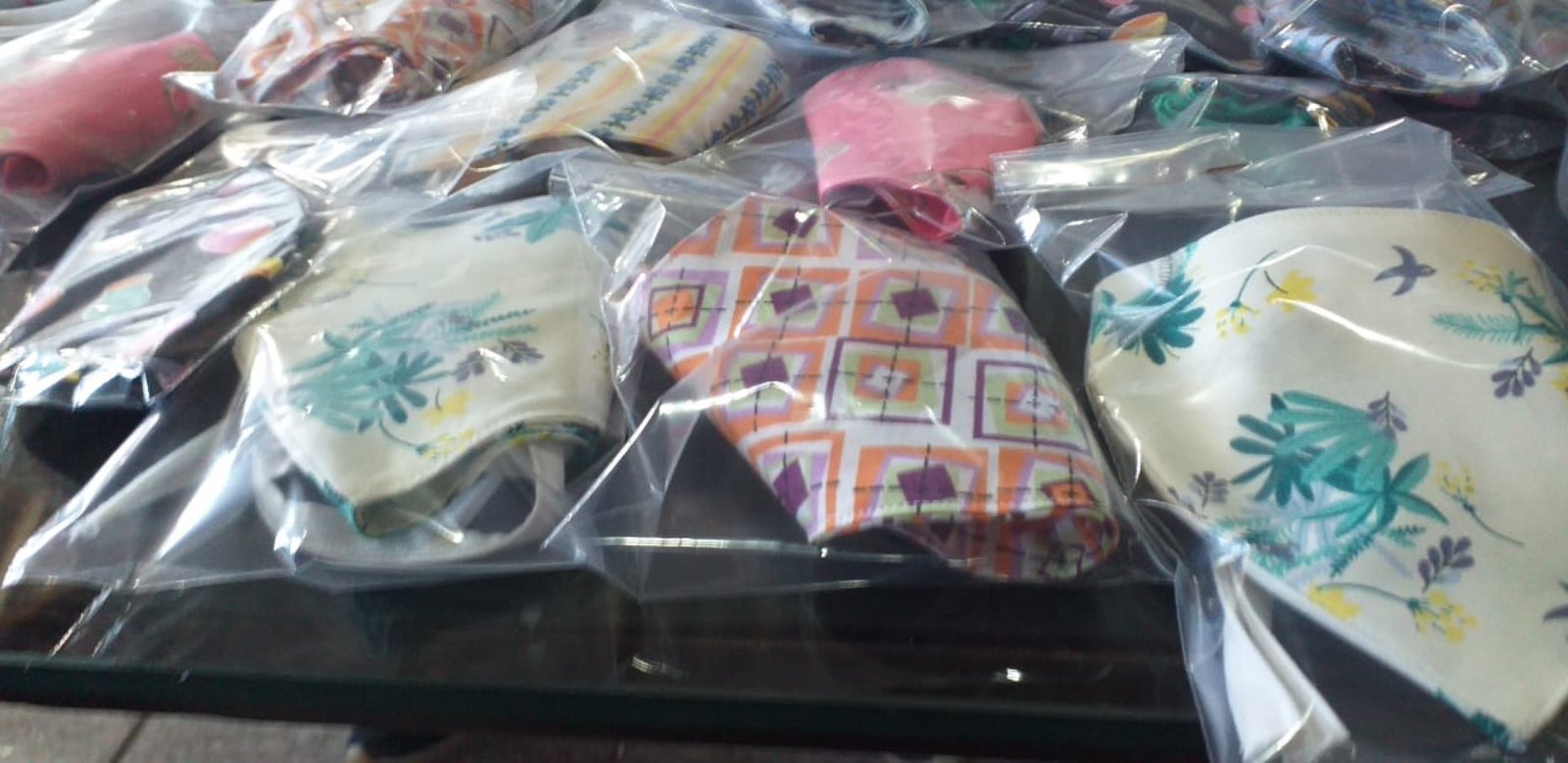 Artesãos doam mais de 6,2 mil máscaras para distribuição gratuita