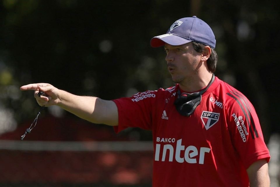 Partida entre Goiás e São Paulo é adiada após dez jogadores com Covid-19